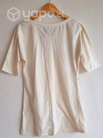 Polera ZARA, blanco invierno. Manga corta. M