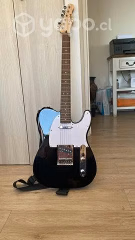 Guitarra casi nueva y amplificador + cable