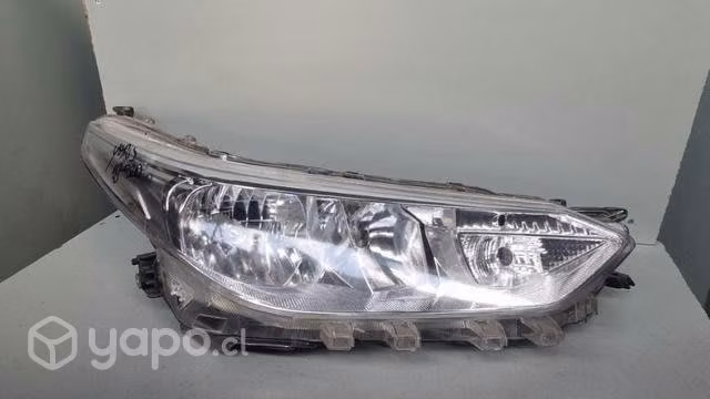 Optico Toyota yaris dmg la cisterna 42.02