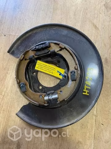 Plato con balatas rueda tras der (HTA233) Hyundai