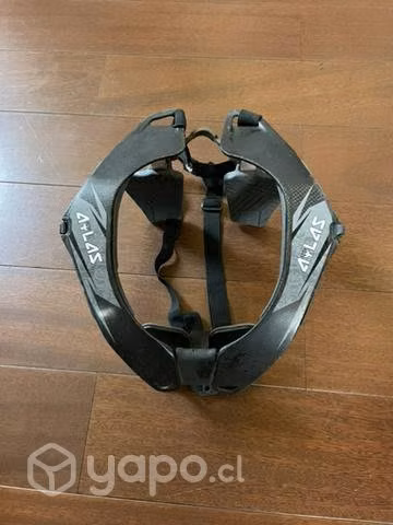 Cuello de moto Atlas carbono Talla s