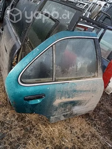 Nissan sentra 2 puerta trasera derecha envio regs