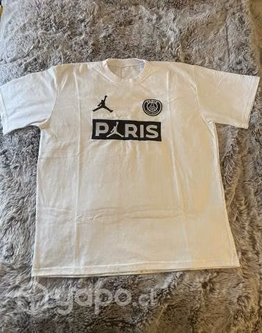 Polera Blanca talla L