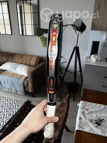 Pala padel Nox AT10 2022