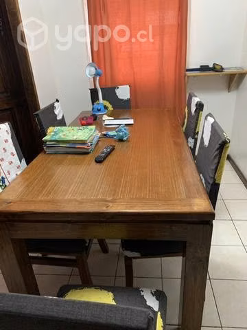 Mesa comedor usada para 6 personas