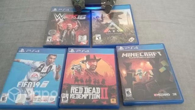 Se vende ps4