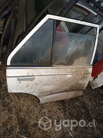Nissan sunny Puerta trasera derecha envio regs