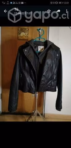 Chaqueta ecocuero