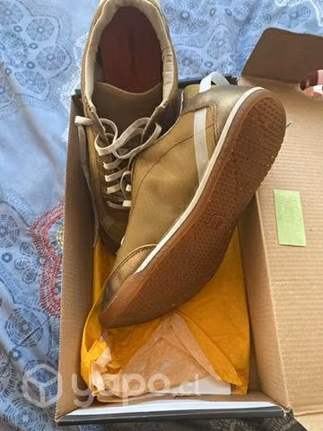 Zapatillas doradas - Imagen 2