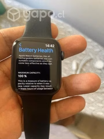 Apple Watch SE 44 mm - Imagen 2