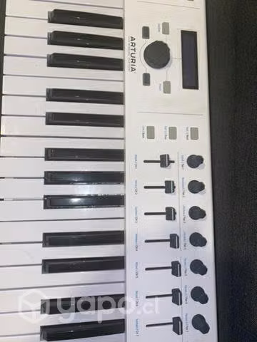 Teclado MIDI Arturia Keylab49 conversable - Imagen 3