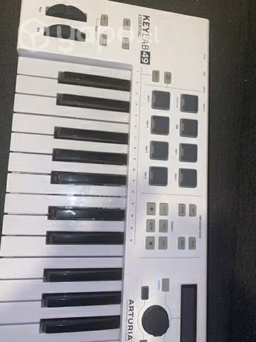 Teclado MIDI Arturia Keylab49 conversable - Imagen 2