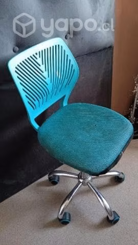 Silla de escritorio con ruedas