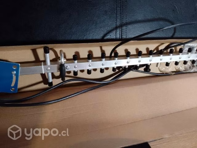 Antena Yagi con soporte