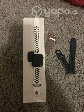 Apple watch series 5 (44MM)