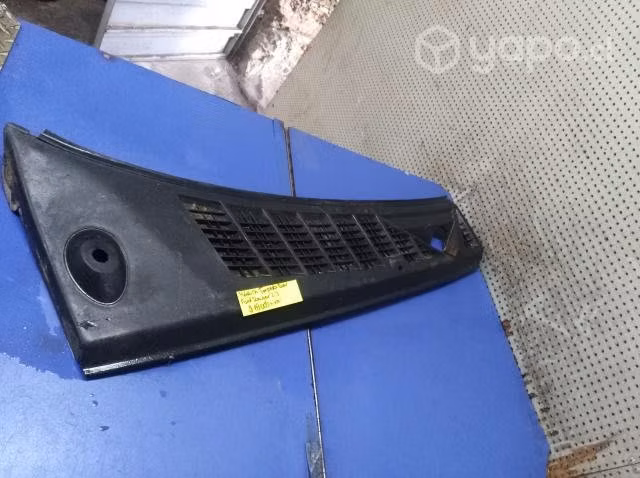 Rejilla cubre torpedo derecha Ford Ranger 2002