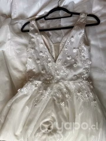 Vestido de novia (incluye alitas de tul)