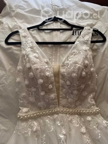 Vestido de novia (incluye alitas de tul)