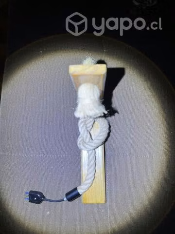 Lampara de madera de Pino Oregón