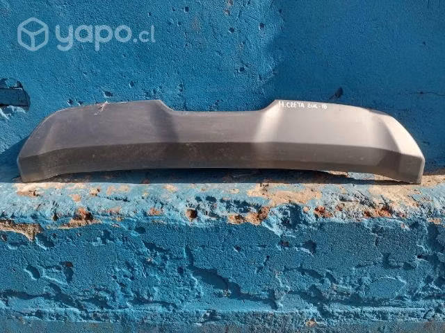 Moldura de parachoque tras Hyundai Creta 2016-2019
