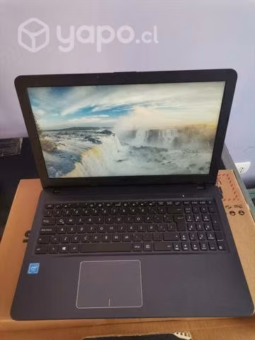 Notebook asus casi nuevo poco uso