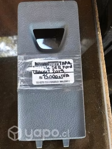 Tapa fusible derecha tablero Ford Transit 2017-202
