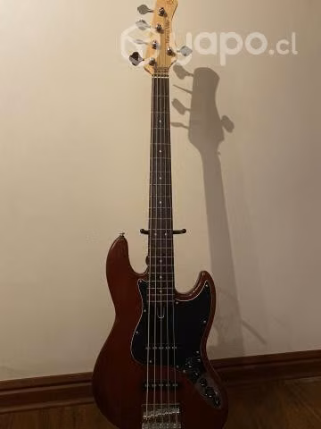 Maravilloso bajo Sire V3 de 5 cuerdas
