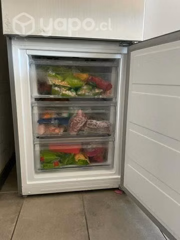 Refrigerador MIDEA como nuevo