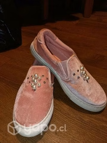 Zapatillas bajas de plush con aplicación de perlas - Imagen 3