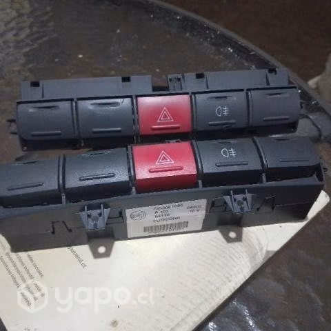 Botonera hazard/bsi Peugeot Citroen Fiat 2002/2006