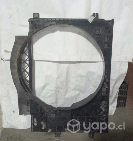 Embudo de electroventilador mercedes x250d 2019