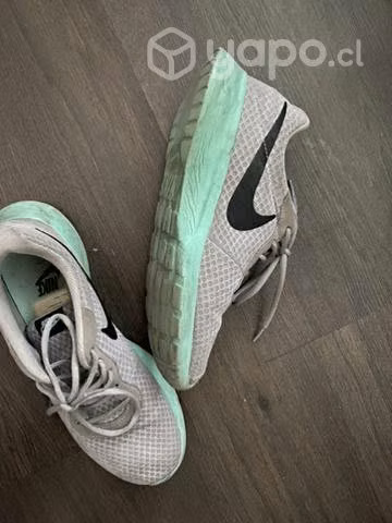 Zapatilla Nike