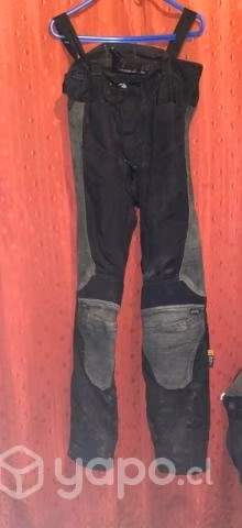 Vestuario de moto