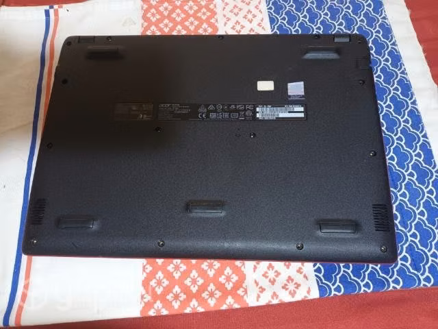 Laptop acer aspire1 a114-32 desarme - Imagen 4