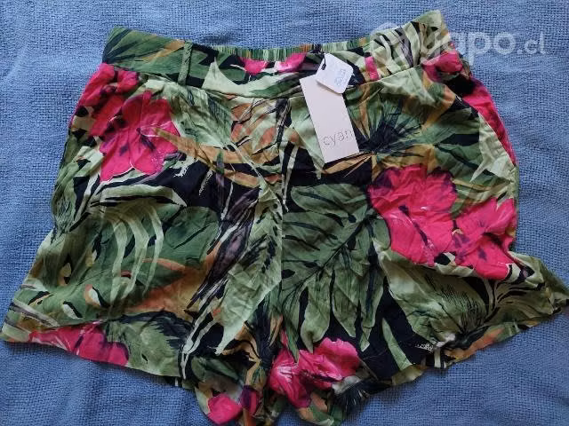 Ropa en exelente estado