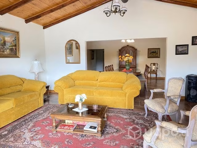 Casa Patronal amoblada en parcela 15000m2