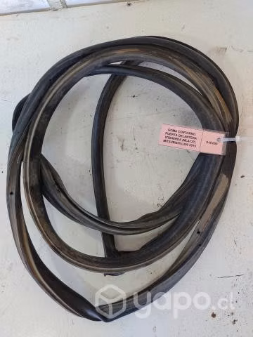 Goma Contorno Pta del izq Mitsubishi L200 2015