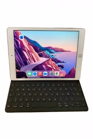Ipad 8gen 32gb gold + teclado Smart keyboard - Imagen 2