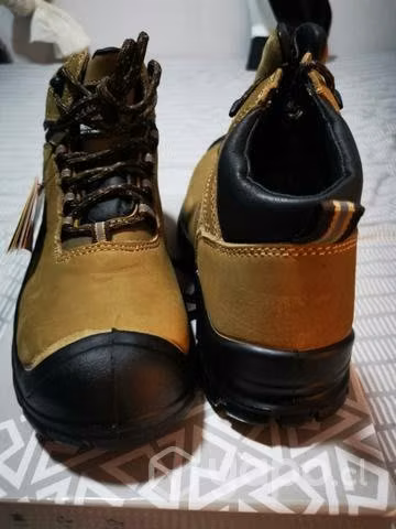 Zapatos de seguridad Sherpa's talla 41 nuevos