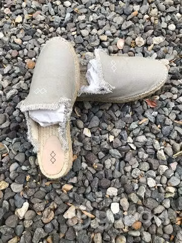 Alpargatas marca MiM Gris - Imagen 2