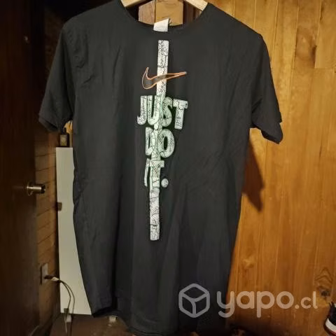 Pack de 4 poleras nuevas - Imagen 3