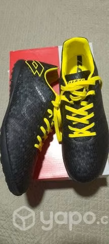 Zapatillas de fútbol lotto