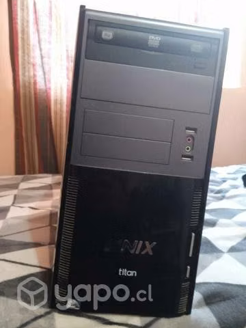 PC para repuesto + Monitor con distorsiones