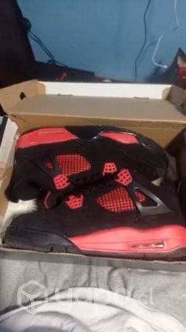 Jordan retro 4