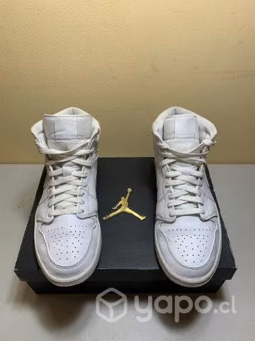 Air Jordan 1 Mid White / Blancas 10.5 poco uso - Imagen 2