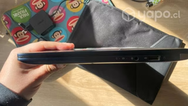 Notebook ultraliviano ASUS Zenbook