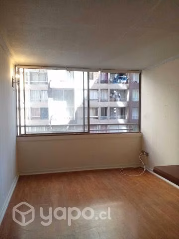 Arriendo bonito departamento ,metro santa lucia