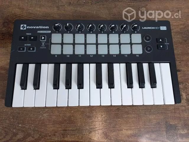 Teclado MIDI LaunchKey Mini Novation