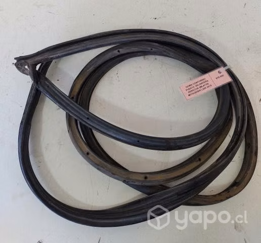Goma Contorno Puerta Del (MLA138) Mitsubishi L200