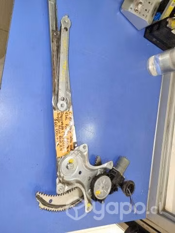 Cremall Alza Vidrio Eléc puerta delant izq Toyota